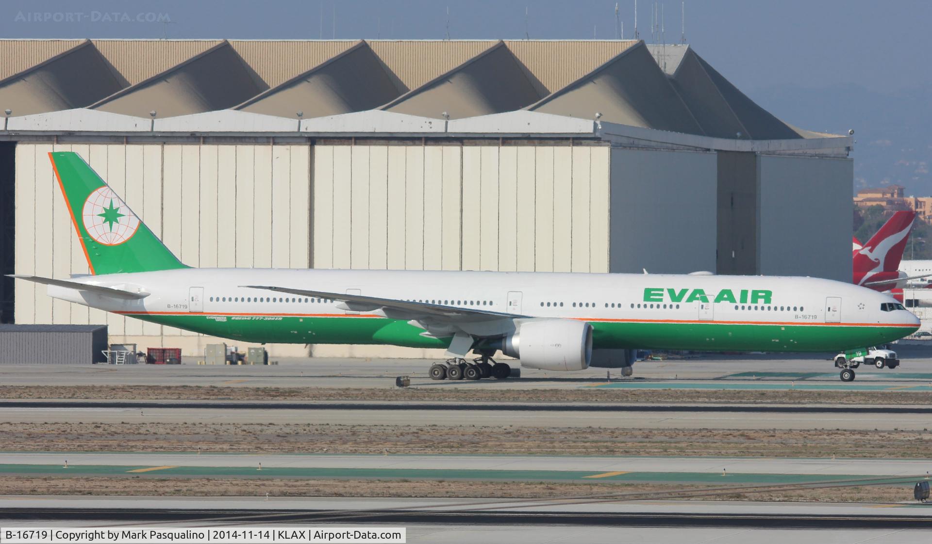 B-16719, 2014 Boeing 777-36N/ER C/N 42103, Boeing 777-300ER