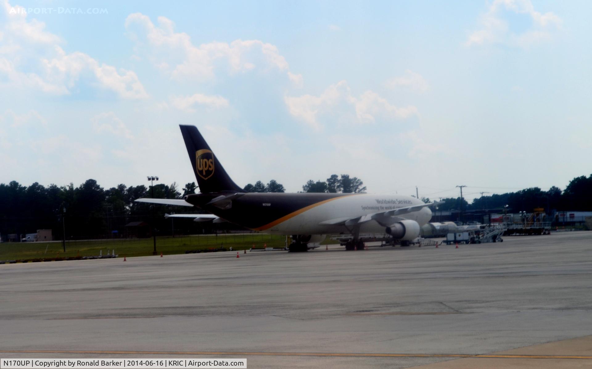 N170UP, 2006 Airbus A300F4-622R C/N 0865, Ramp Richmond