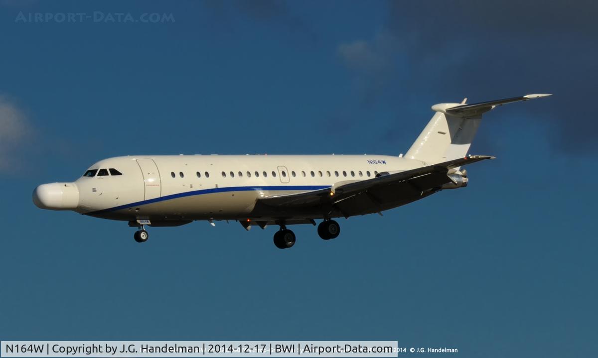 N164W, 1966 BAC 111-401AK One-Eleven C/N BAC.090, On final to 33L.