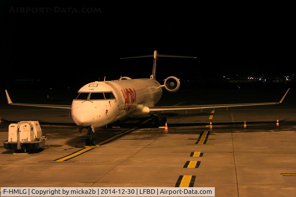 F-HMLG, 2011 Bombardier CRJ-1000EL NG (CL-600-2E25) C/N 19012, Parked