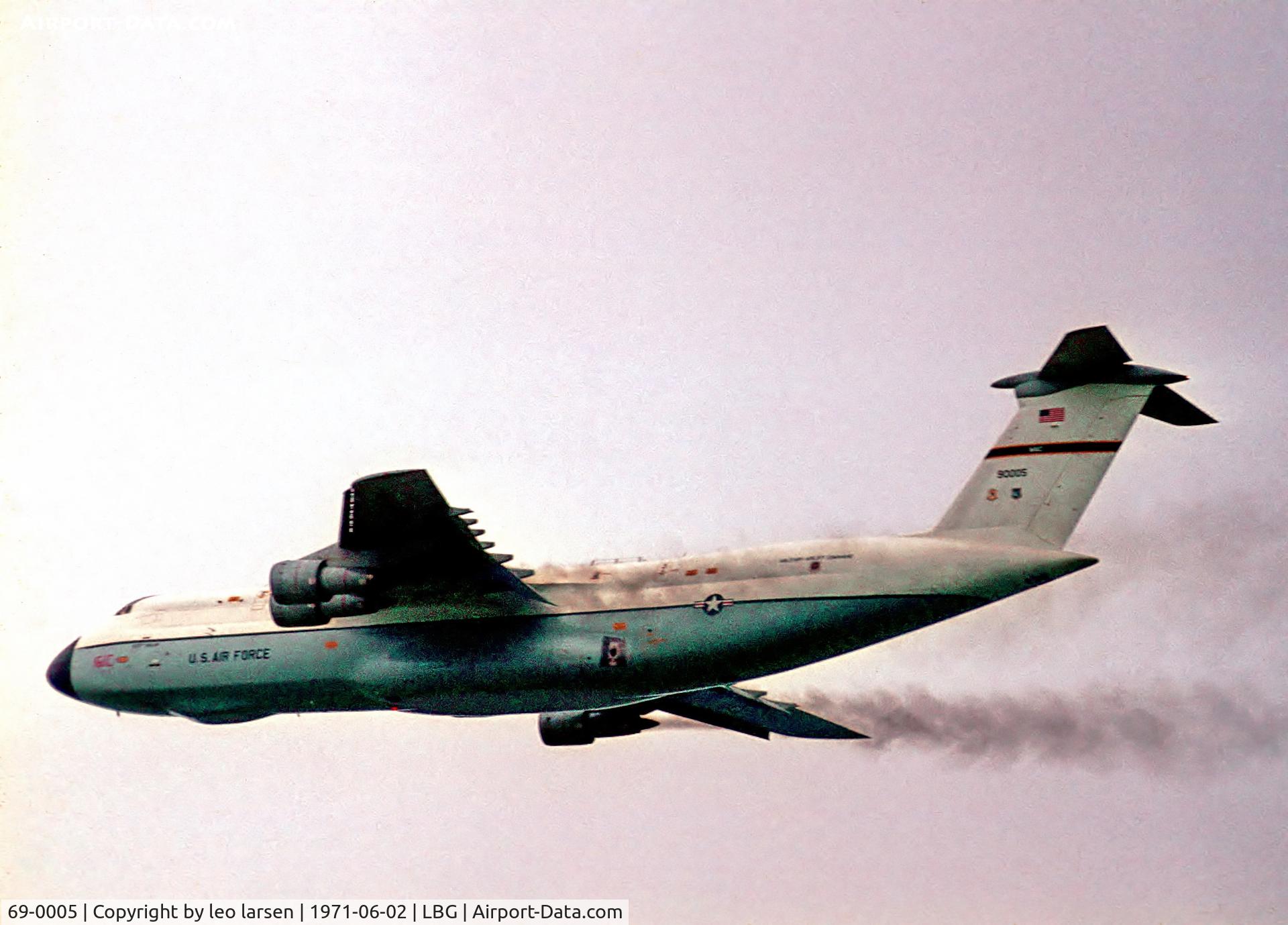 69-0005, 1969 Lockheed C-5A Galaxy C/N 500-0036, Paris Air Show 2.6.71