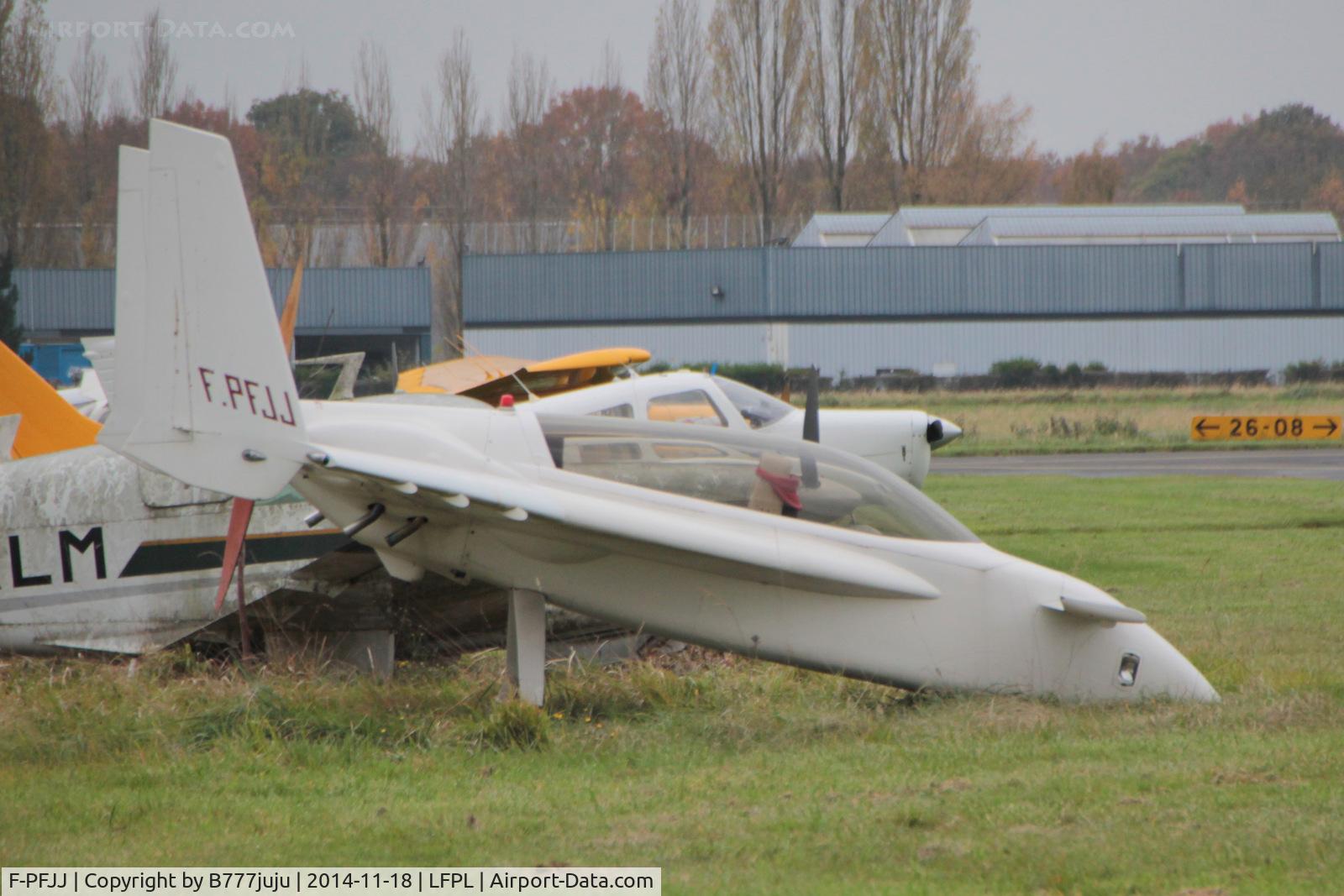 F-PFJJ, Rutan Long-EZ C/N 1358, at Logne