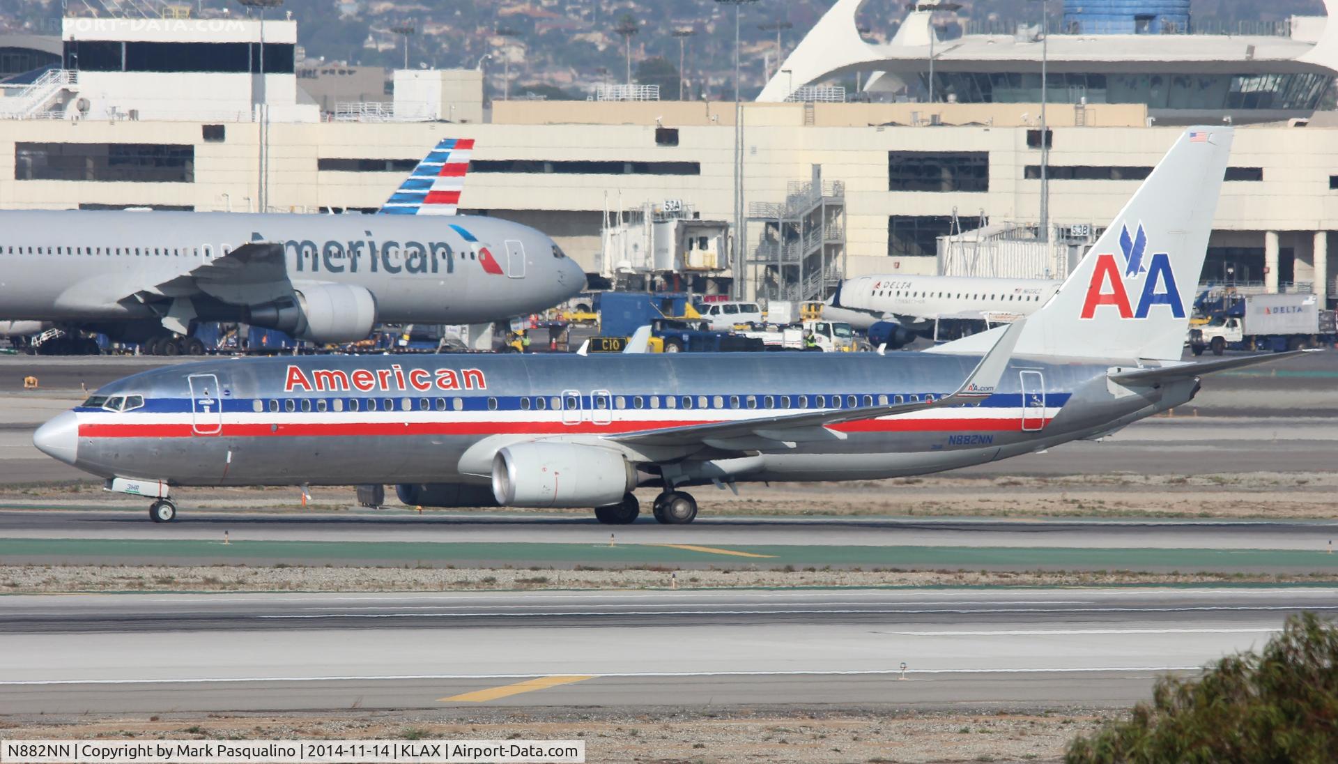N882NN, 2011 Boeing 737-823 C/N 33221, Boeing 737-800
