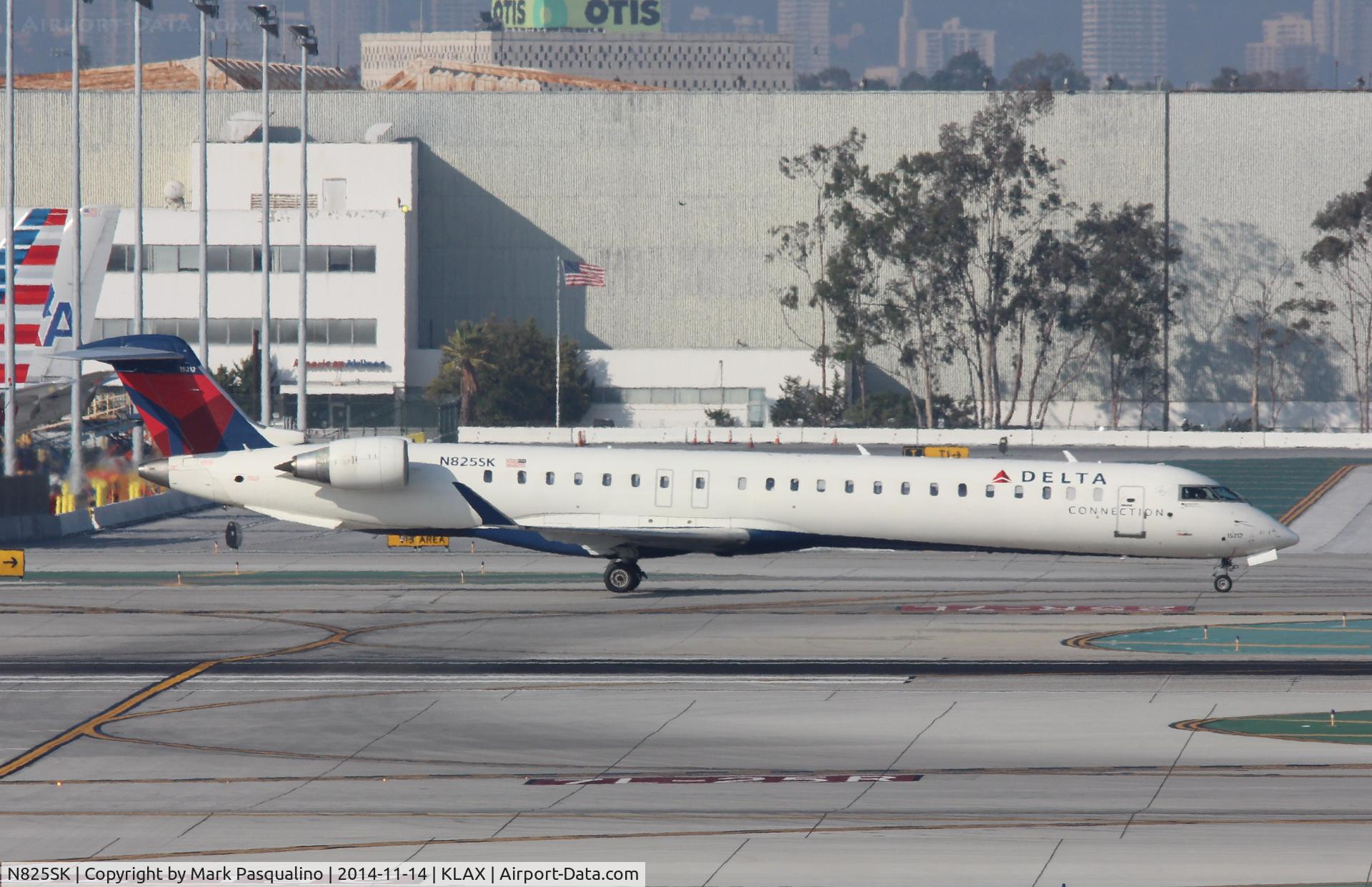 N825SK, 2008 Canadair CL-600-2D24 Regional Jet CRJ-900ER C/N 15212, CL600-2D24