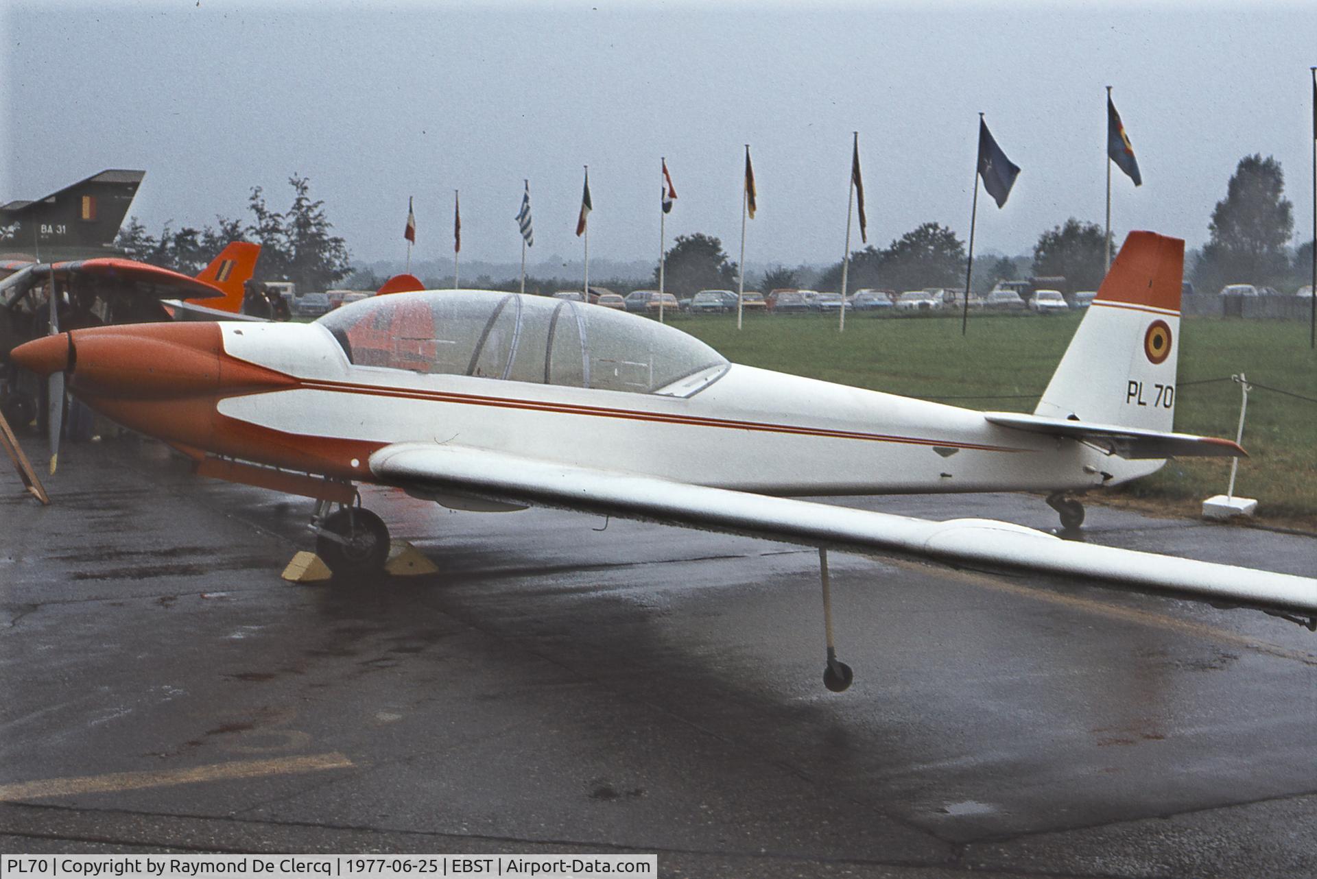 PL70, 1972 Sportavia-Putzer RF-5B Sperber C/N 51009, BAF Brustem airshow 1977.