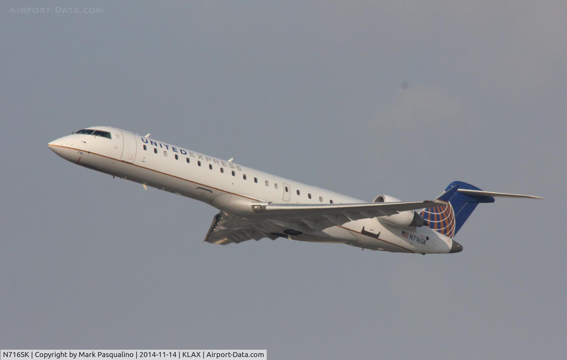 N716SK, 2004 Bombardier CRJ-701ER (CL-600-2C10) Regional Jet C/N 10180, CL-600-2C10