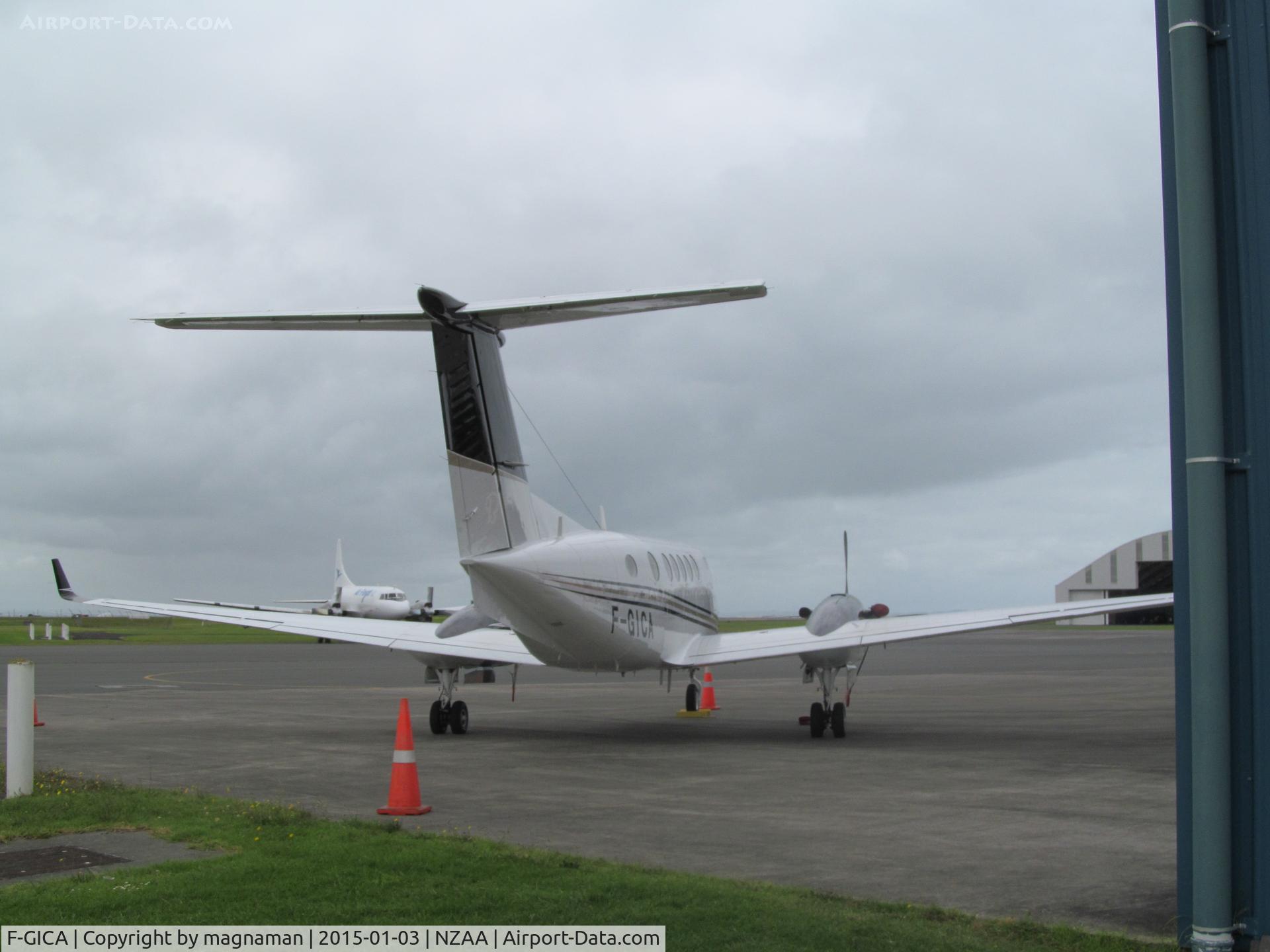 F-GICA, 1988 Beech Super King Air 300LW C/N FA-146, tight angle view on convair apron