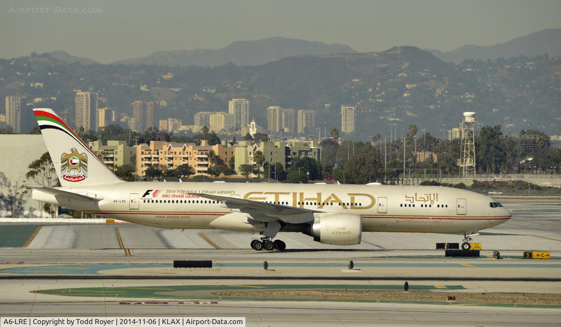 A6-LRE, 2008 Boeing 777-237/LR C/N 36304, Taxiing to gate at LAX