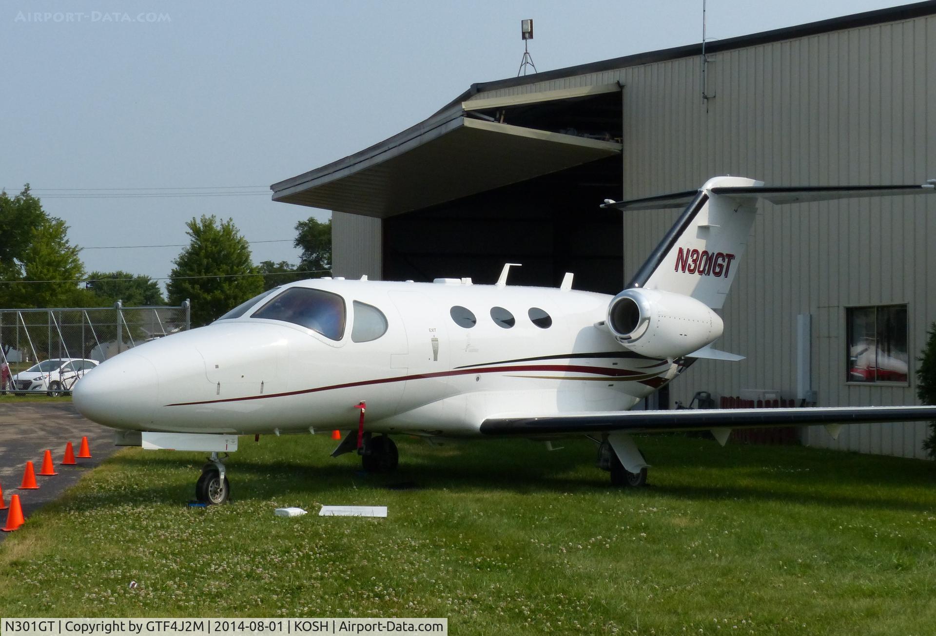 N301GT, 2008 Cessna 510 Citation Mustang Citation Mustang C/N 510-0076, N301GT  at Oshkosh 1.8.14