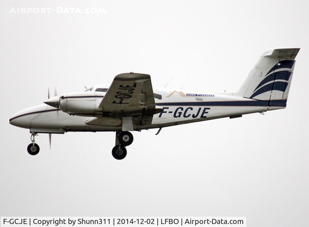 F-GCJE, Piper PA-44-180 Seminole C/N 44-8095025, Landing rwy 32L