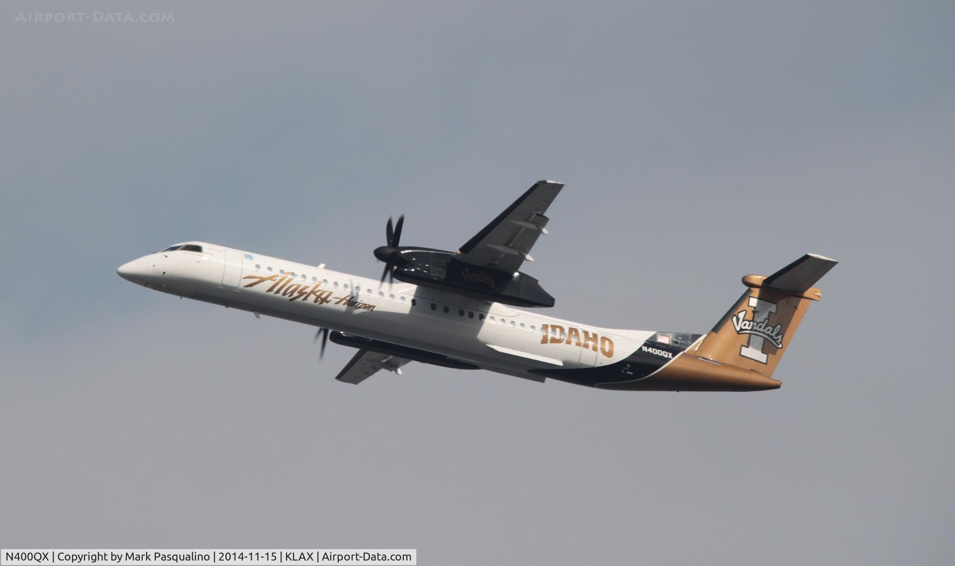 N400QX, 2000 Bombardier DHC-8-402 Dash 8 C/N 4030, DHC-8-402