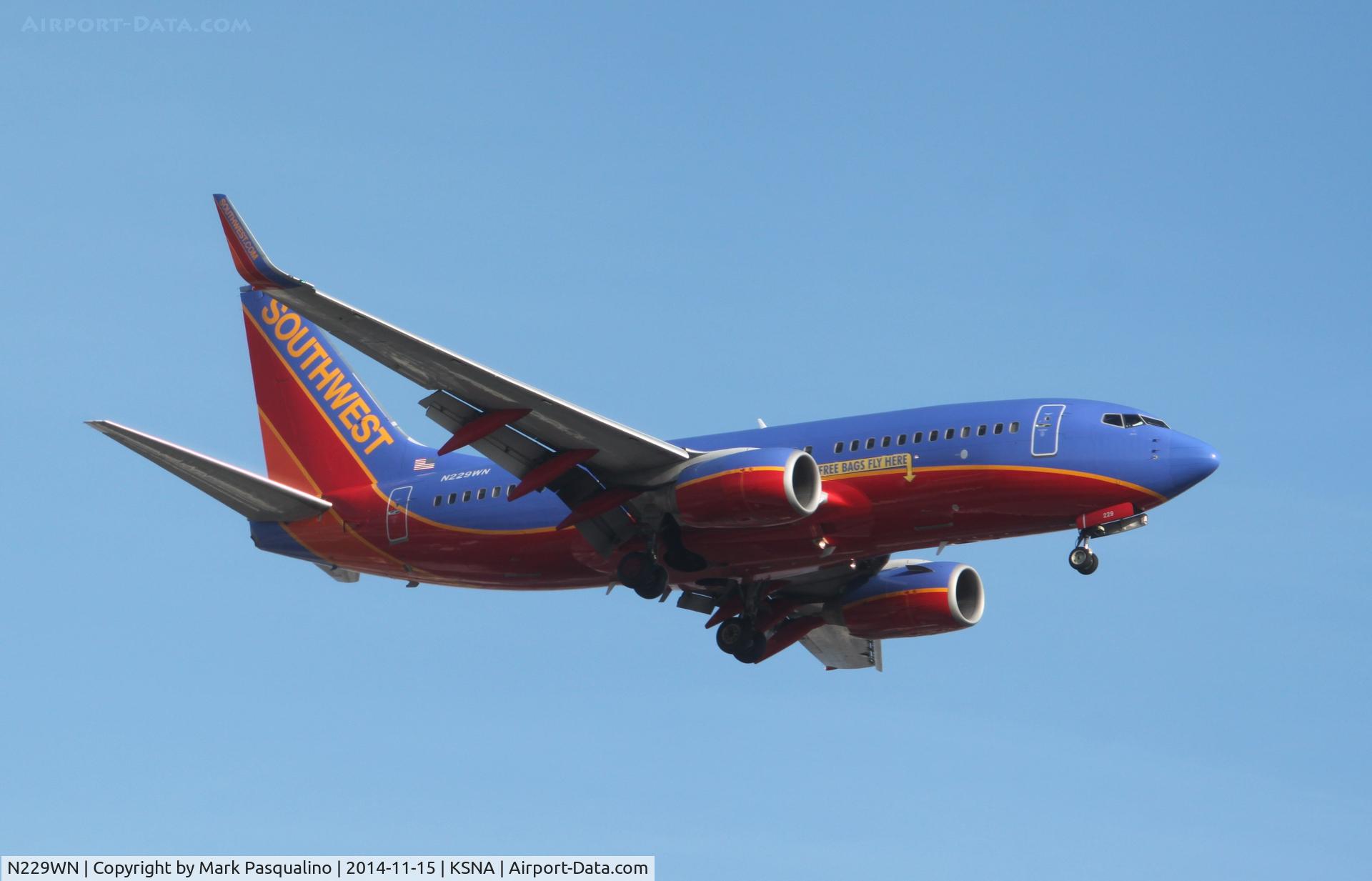 N229WN, 2006 Boeing 737-7H4 C/N 32498, Boeing 737-700