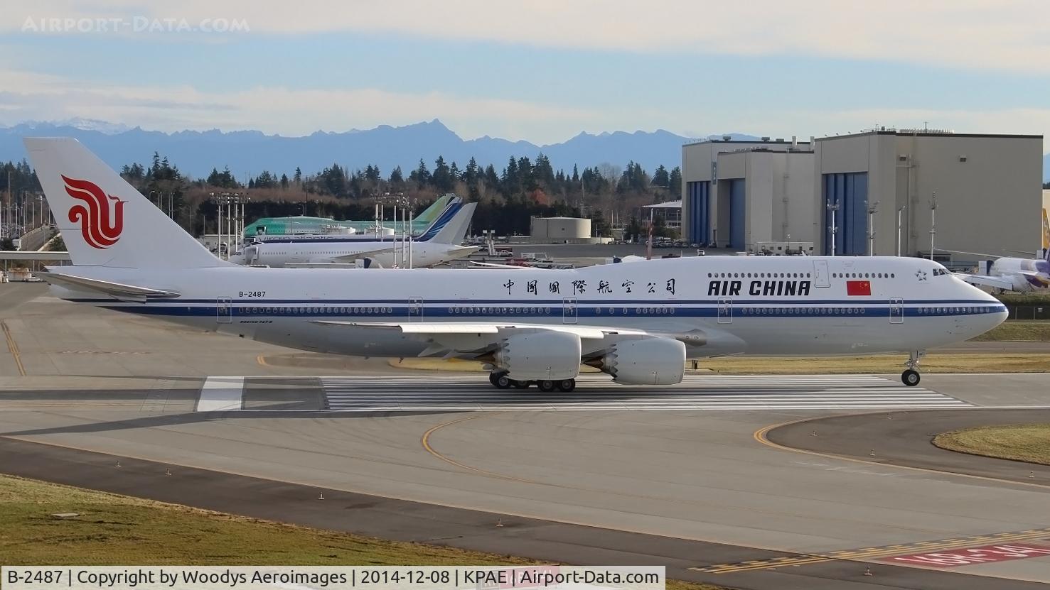 B-2487, 2014 Boeing 747-89L C/N 44932, Departing KPAE on it's first flight.