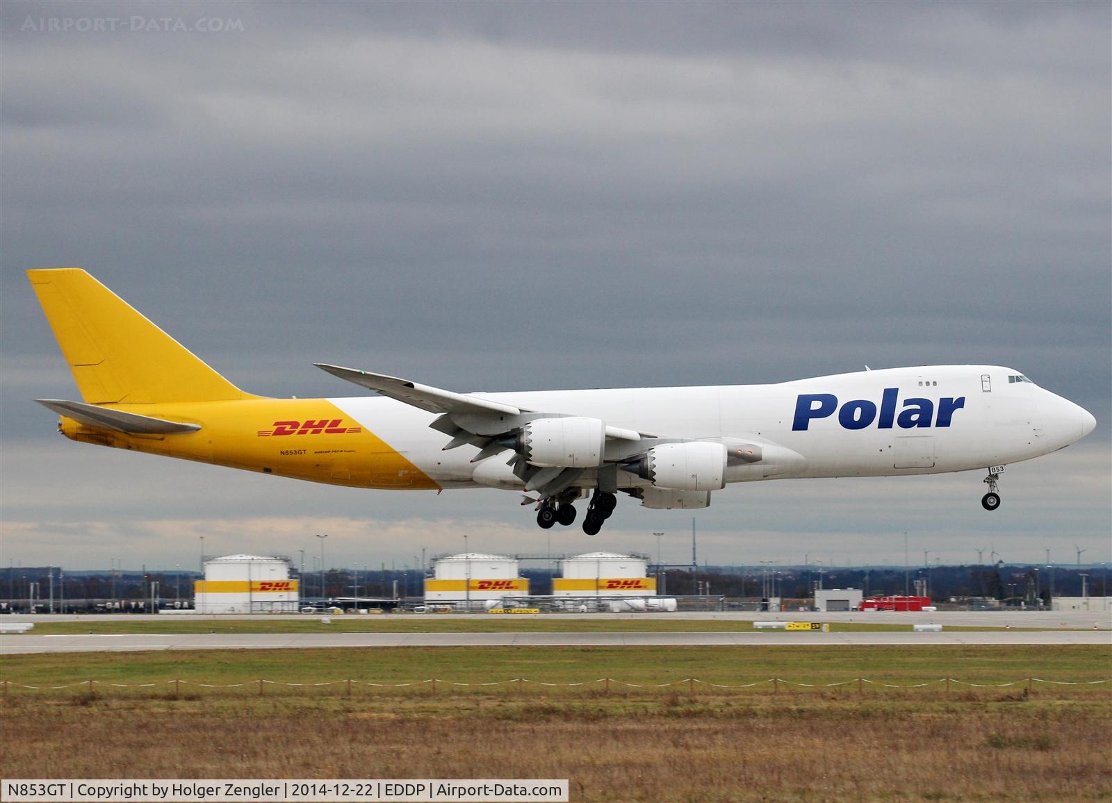 N853GT, 2012 Boeing 747-87UF C/N 37572, Polar-Jumbo in colors of a big parcel carrier on final for rwy 26L...