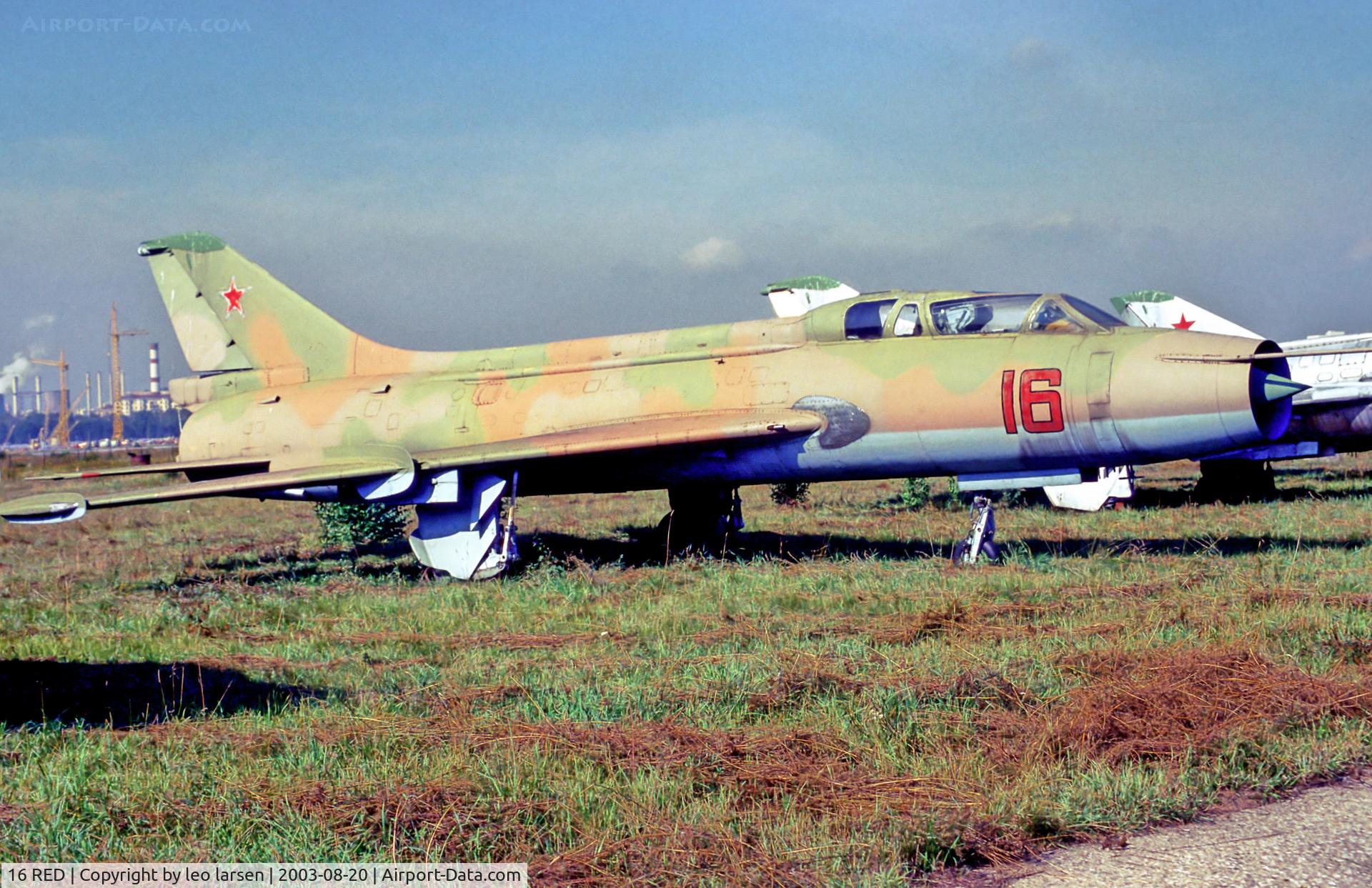 16 RED, 1964 Sukhoi SU-7UM C/N 2502, Khodinka Moscow 20.803