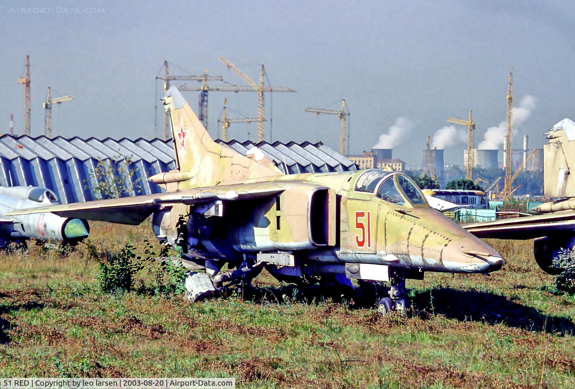 51 RED, 1982 Mikoyan-Gurevich MiG-27D C/N 61912538152, Khodinka Moscow 20.8.03