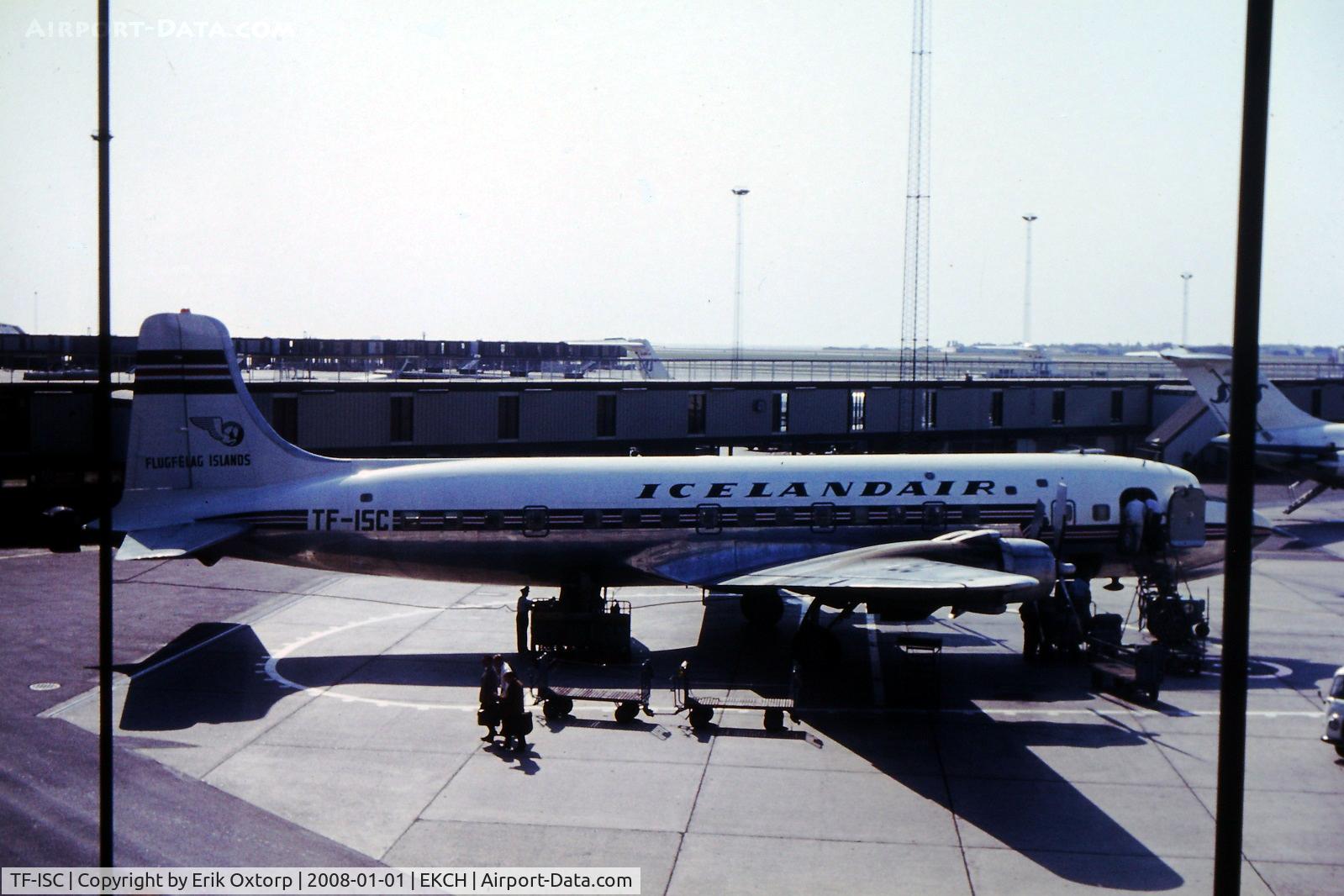 TF-ISC, 1952 Douglas DC-6B C/N 43744, TF-ISC in CPH