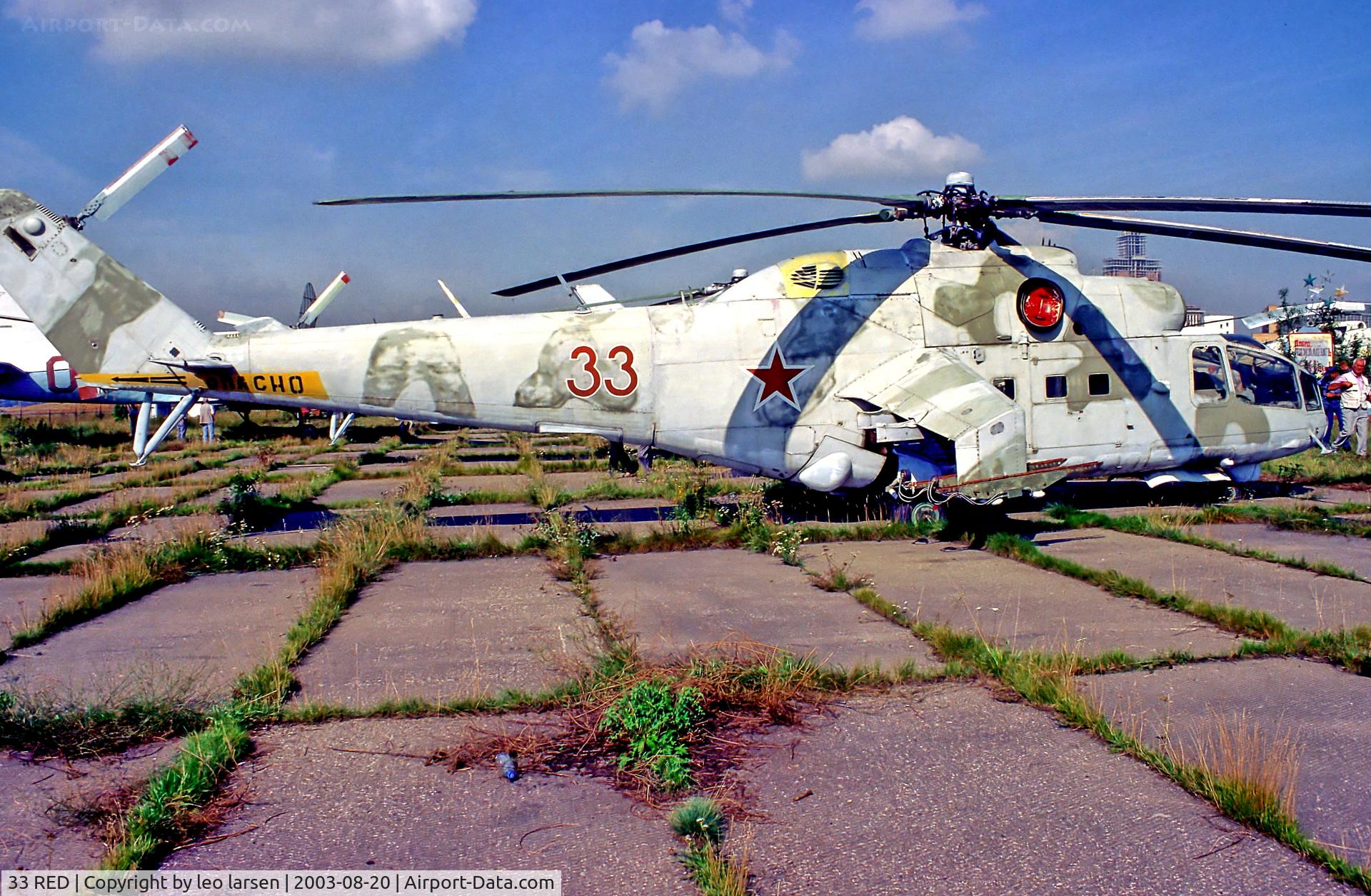 33 RED, 1974 Mil Mi-24A C/N 3201902, Khodinka  Moscow20.8.03