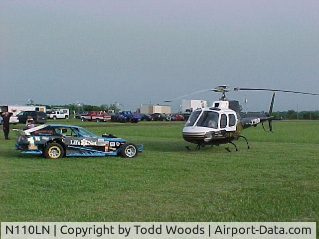 N110LN, 1994 Eurocopter AS-350B-2 Ecureuil Ecureuil C/N 2828, Race Car Sponsorship by LifeNet AirMedical.   LifeNet 2-3 Based in Joplin, MO at time.