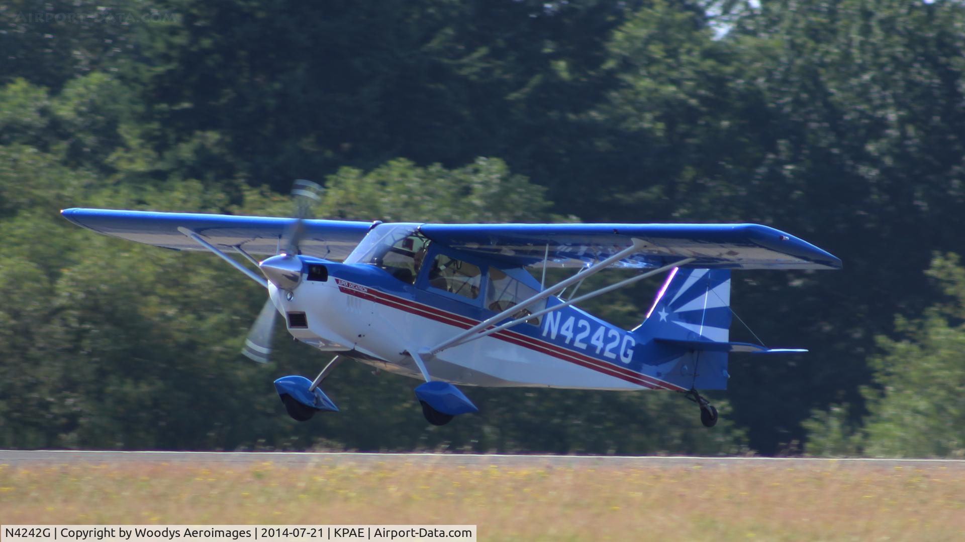 N4242G, 2000 American Champion 8KCAB Super Decathlon C/N 867-2000, Landing on 34L