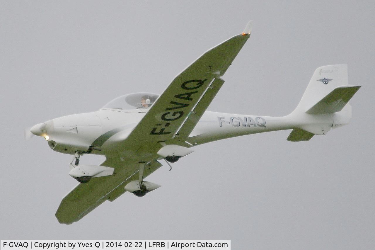 F-GVAQ, Aquila A210 (AT01) C/N AT01-104, Aquila A210 (AT01), Short approach Rwy 25L, Brest-Bretagne Airport (LFRB-BES)