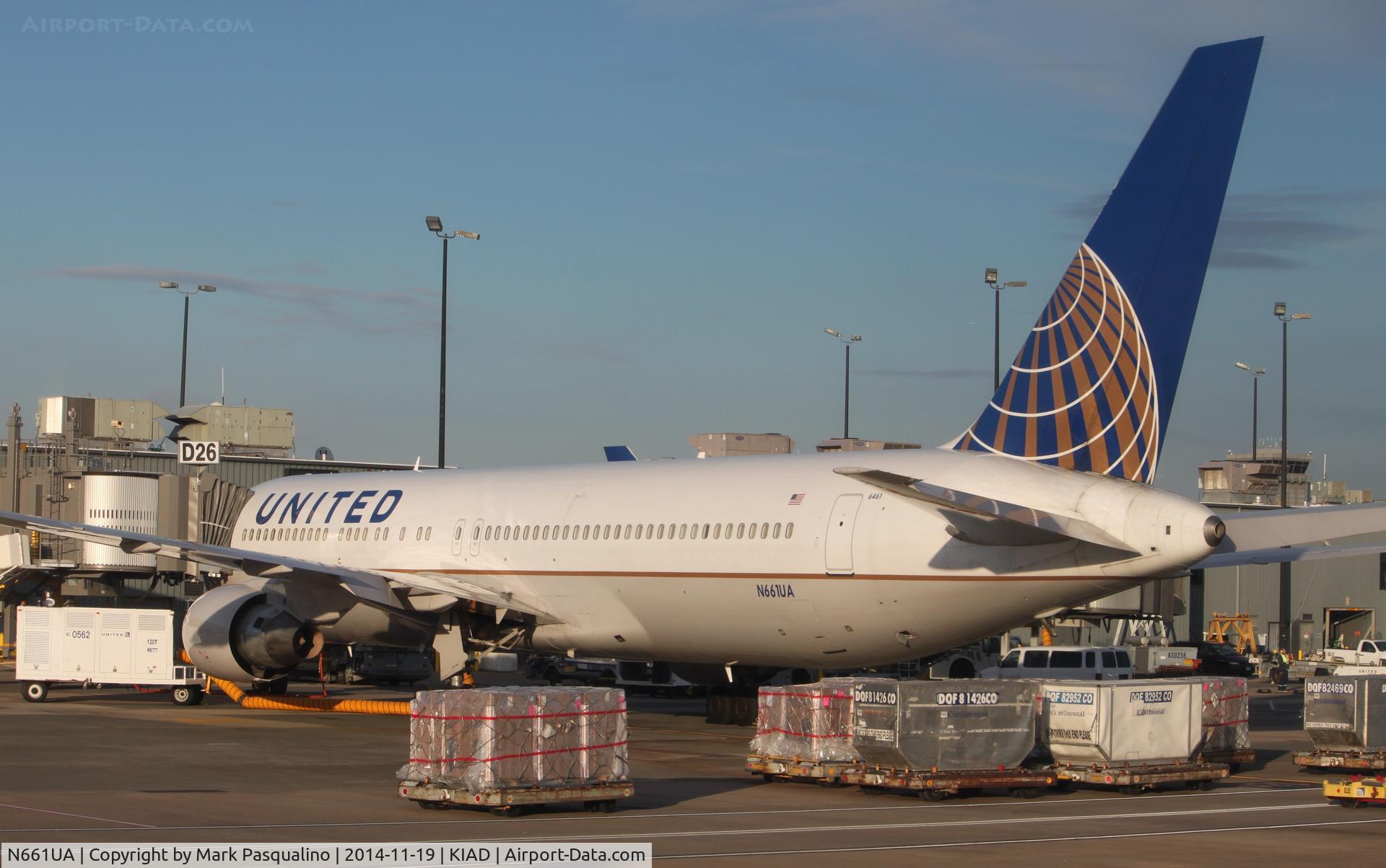 N661UA, 1993 Boeing 767-322 C/N 27158, Boeing 767-300