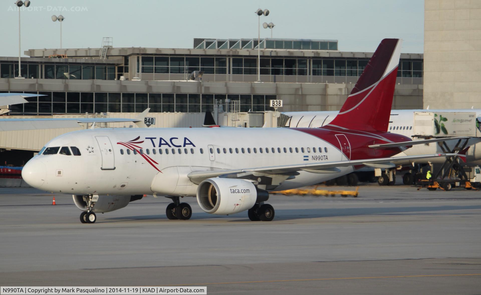 N990TA, 2001 Airbus A319-112 C/N 1598, Airbus A319