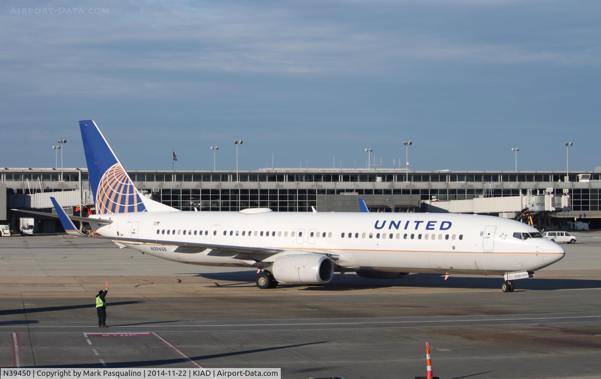 N39450, 2012 Boeing 737-924/ER C/N 40004, Boeing 737-900ER