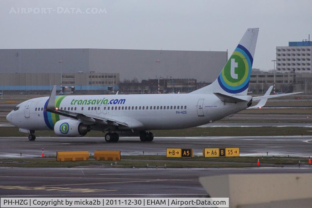 PH-HZG, 2000 Boeing 737-8K2 C/N 28379, Taxiing