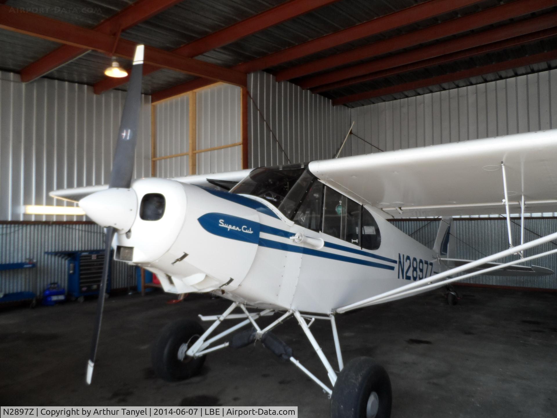 N2897Z, 1959 Piper PA-18 C/N 18-7083, In hanger @ LBE