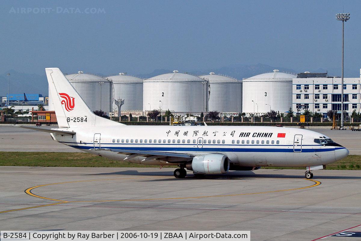 B-2584, 1992 Boeing 737-3J6 C/N 25891/2385, Boeing 737-3J6 [25891] (Air China) Beijing~B 19/10/2006