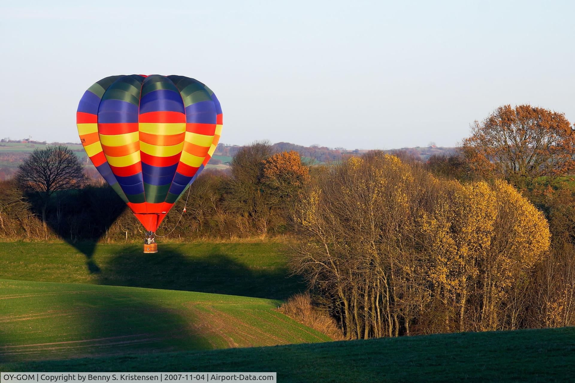 OY-GOM, 1995 Cameron Balloons V-77 C/N 3701, Brørup 8660, Denmark