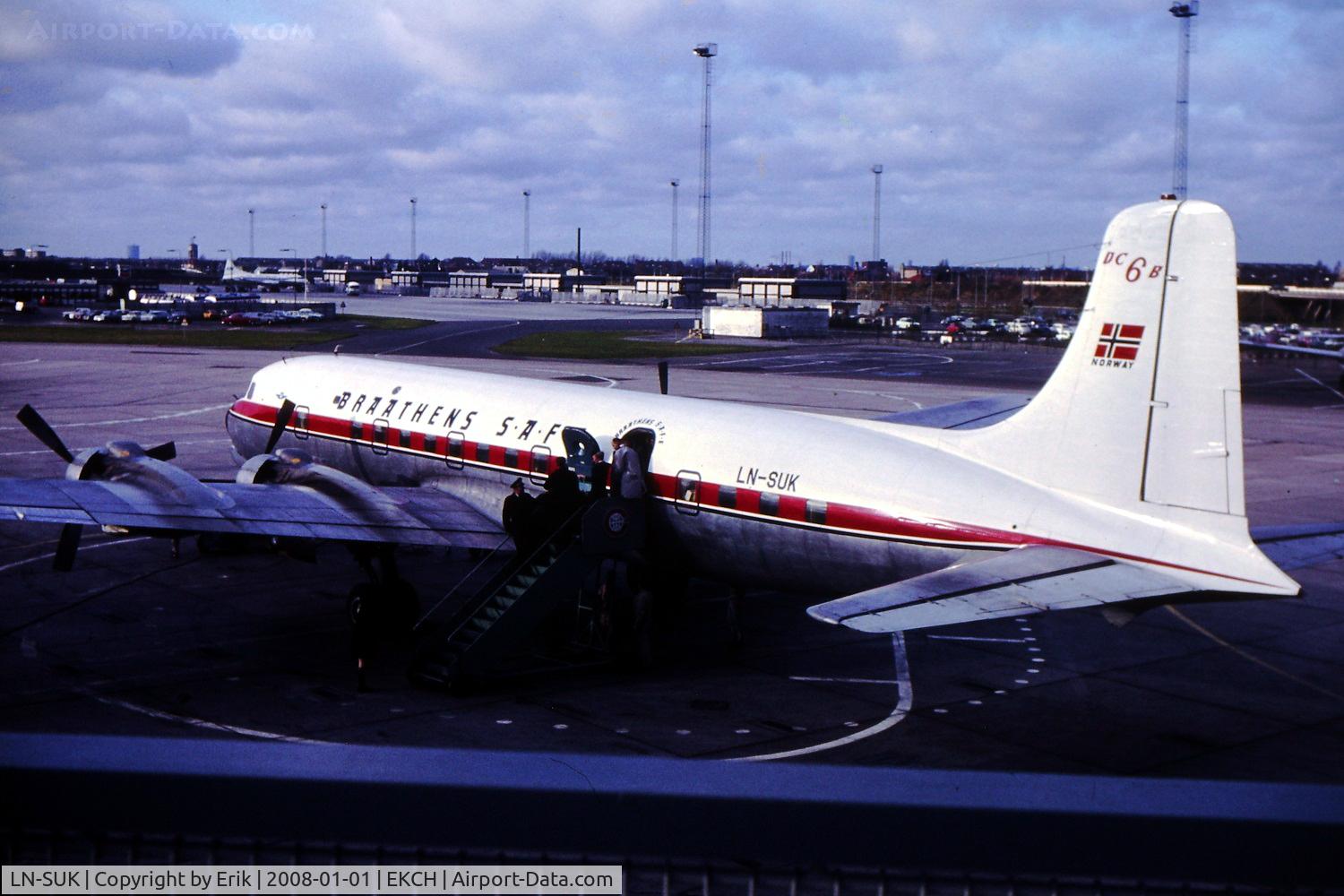 LN-SUK, 1958 Douglas DC-6B C/N 45506, LN-SUK in CPH (late 60's)