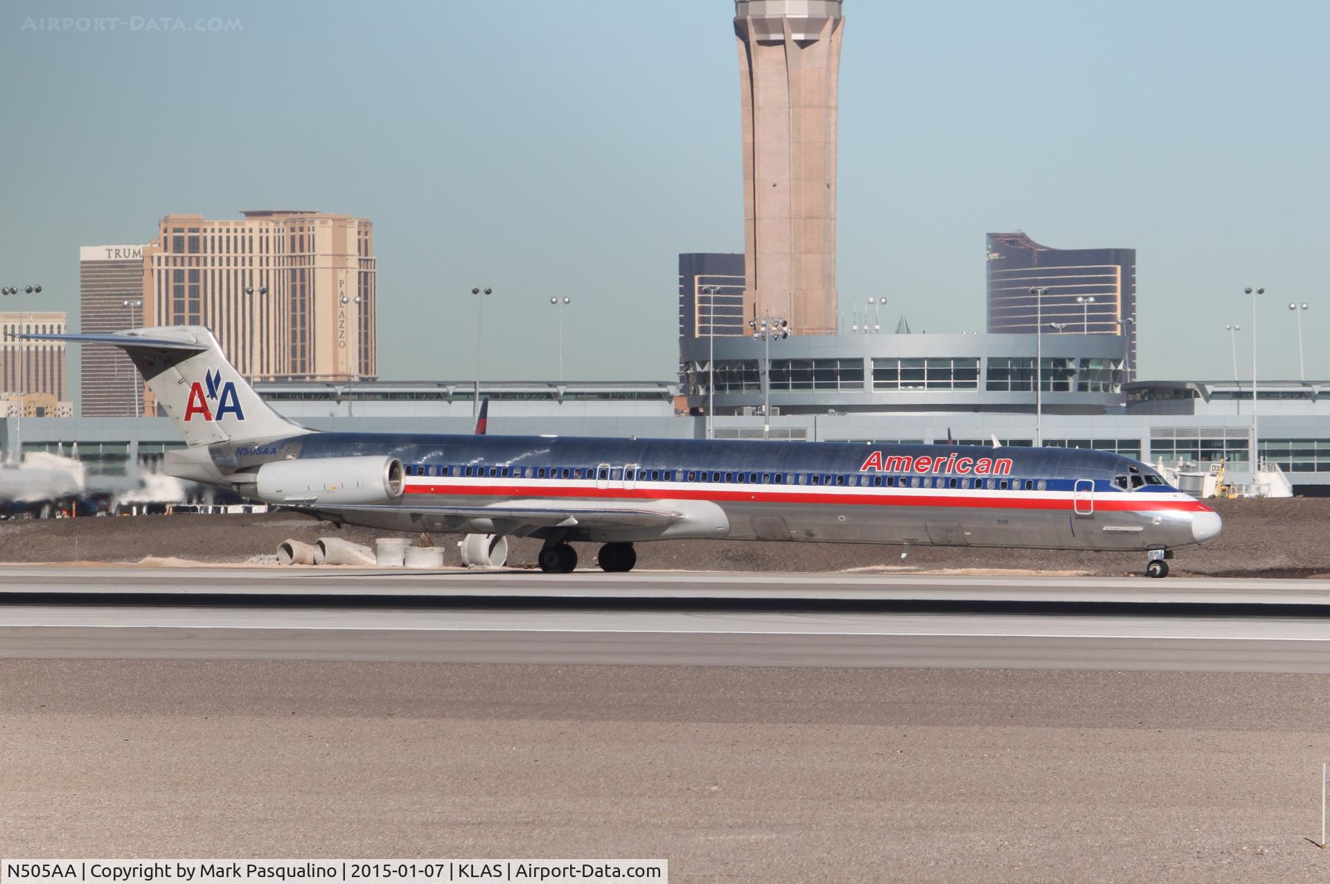 N505AA, 1989 McDonnell Douglas MD-82 (DC-9-82) C/N 49799, MD-82
