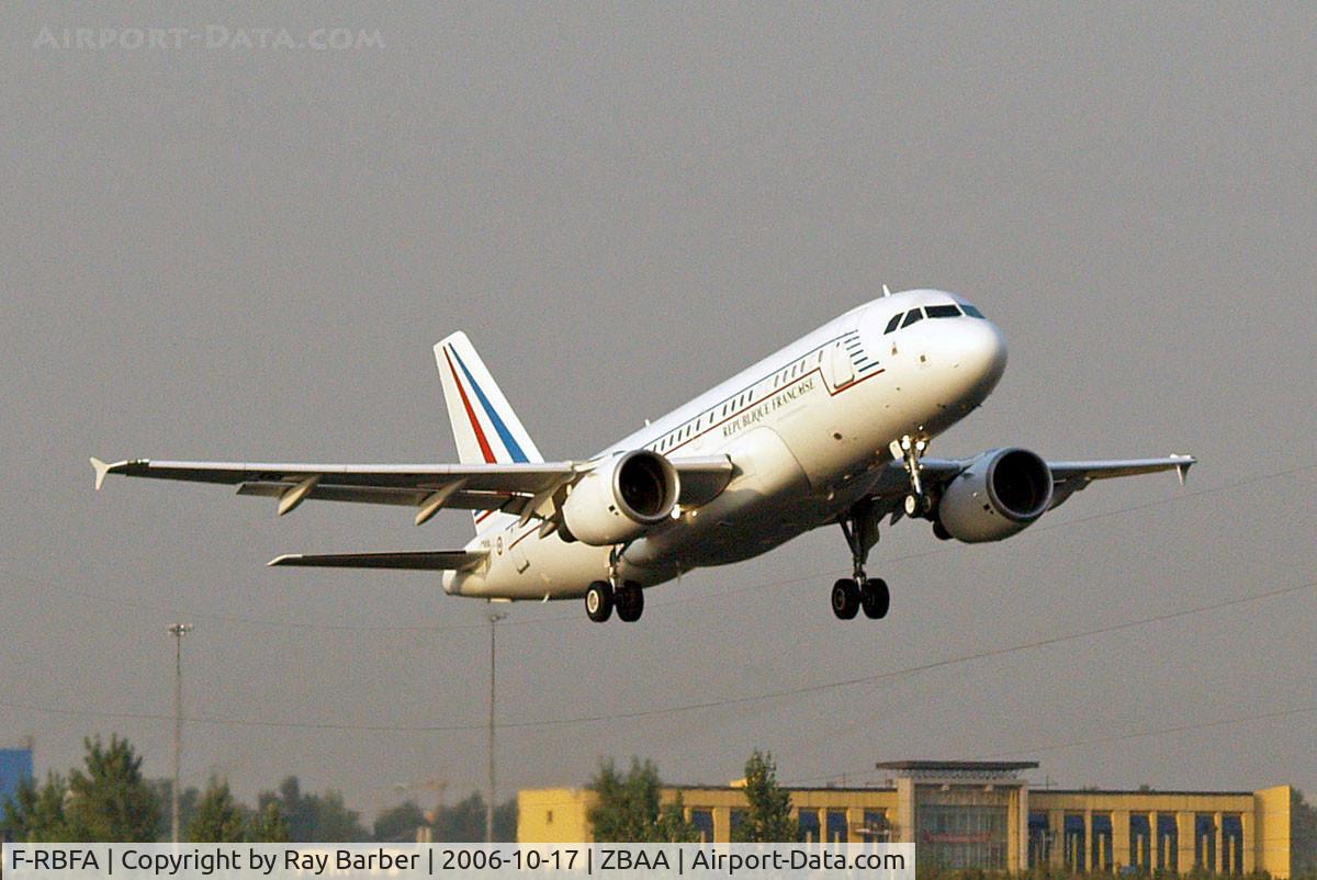 F-RBFA, 2001 Airbus ACJ319 (A319-115/CJ) C/N 1485, Airbus A319-115XCJ [1485] (French Air Force) Bejing~B 17/10/2006