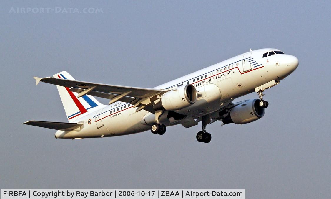 F-RBFA, 2001 Airbus ACJ319 (A319-115/CJ) C/N 1485, Airbus A319-115XCJ [1485] (French Air Force) Bejing~B 17/10/2006