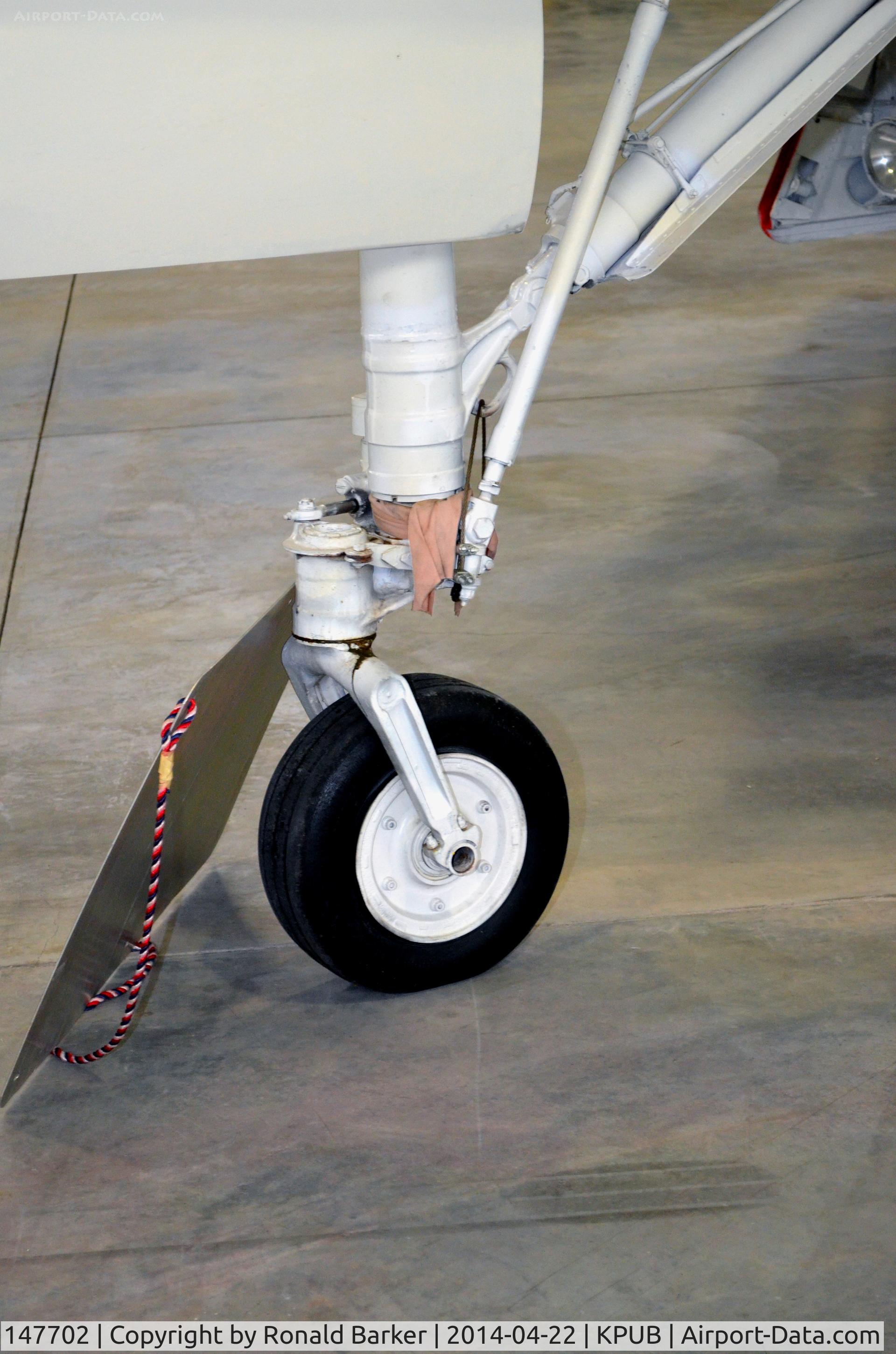 147702, Douglas A-4C Skyhawk C/N 12466, Nose gear - Weisbrod Aircraft Museum
