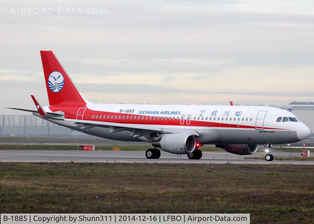 B-1885, 2014 Airbus A320-214 C/N 6386, Delivery day...