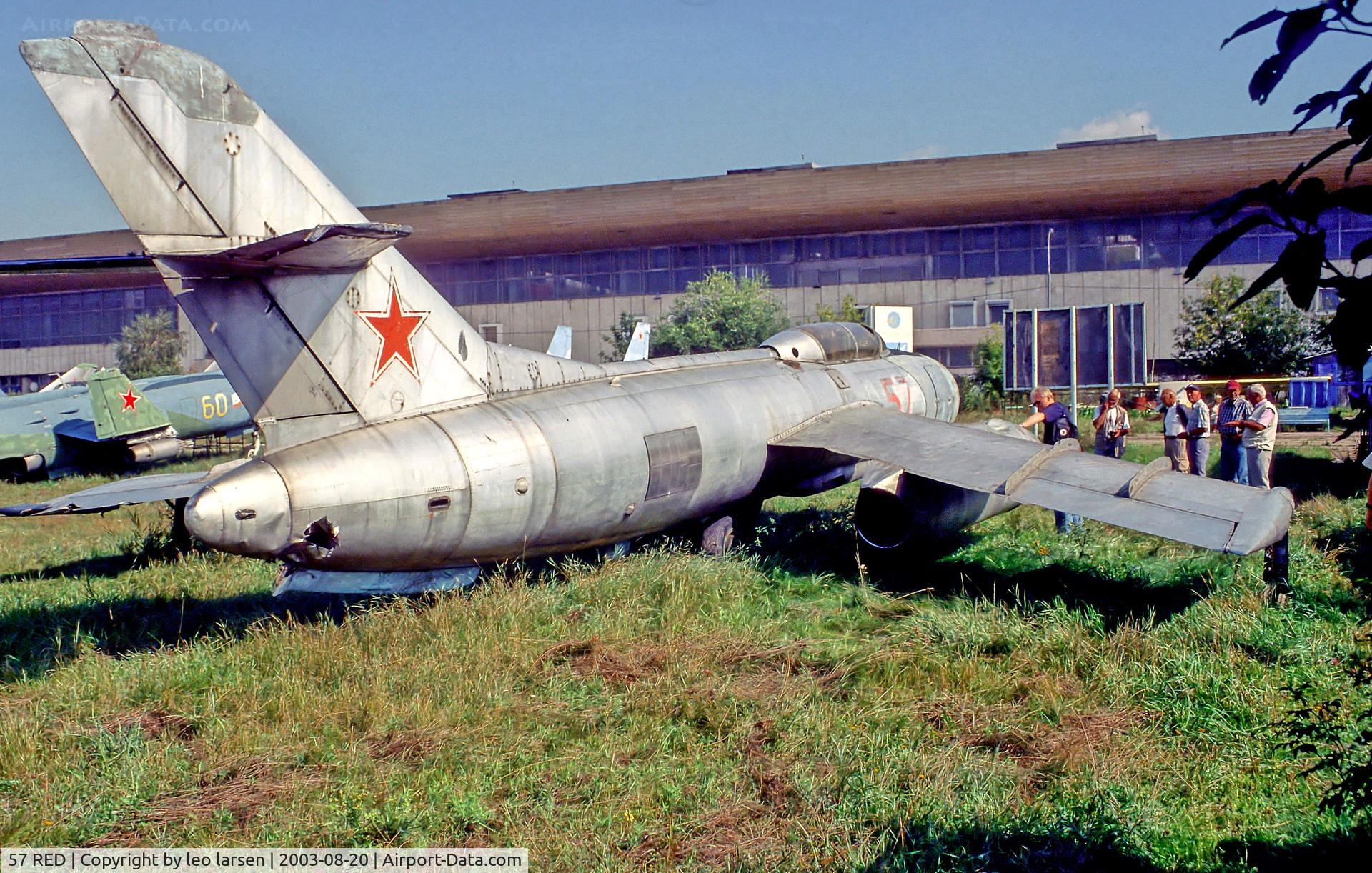 57 RED, 1955 Yakovlev Yak-25M C/N 1314, Khodinka Moscow 20.8.03