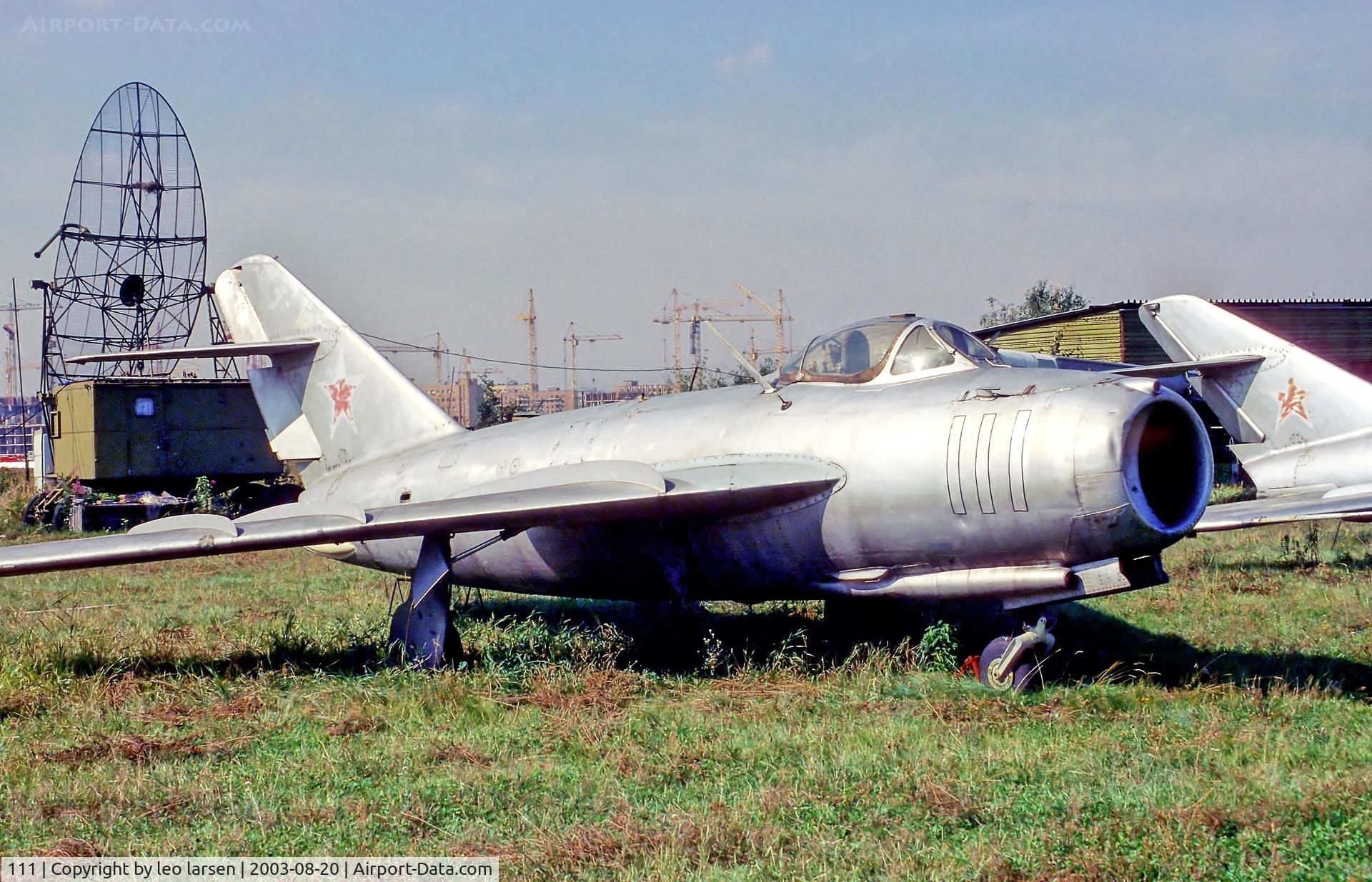 111, 1953 Mikoyan-Gurevich MiG-17 C/N 54211768, Khodinka Moscow 20.8.03