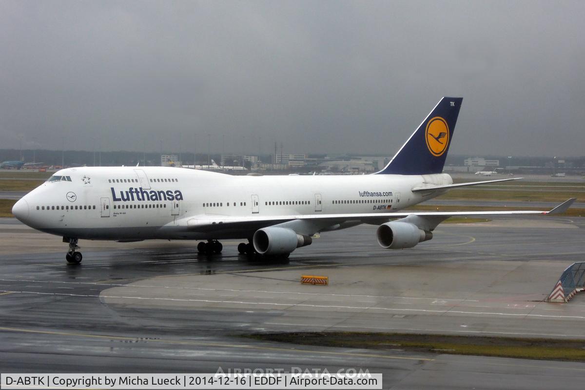 D-ABTK, 2001 Boeing 747-430 C/N 29871, Gloomy day in FRA
