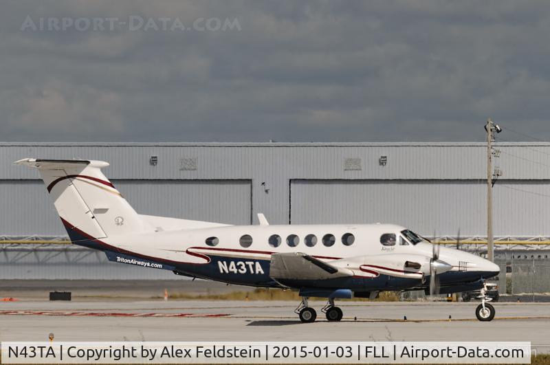 N43TA, 1992 Beech B200 King Air C/N BB-1432, Ft. Lauderdale