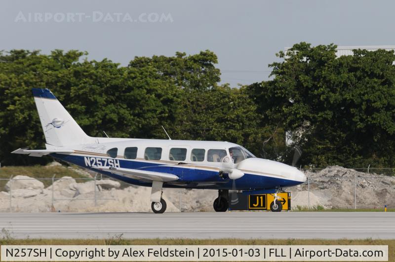 N257SH, Piper PA-31-350 Chieftain C/N 31-8052121, Ft. Lauderdale