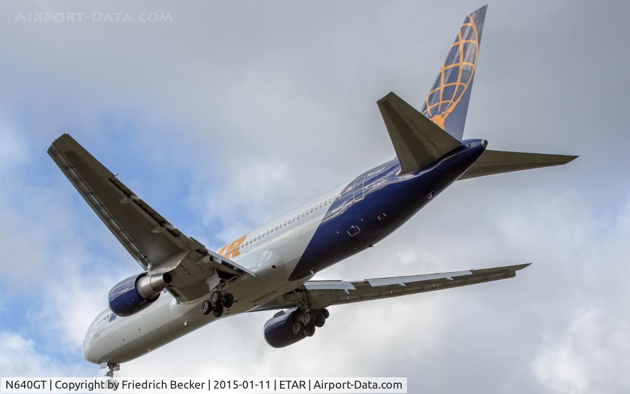 N640GT, 1991 Boeing 767-3S1 C/N 25221, on final RW26
