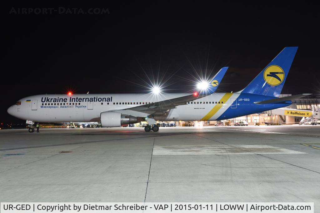 UR-GED, 1993 Boeing 767-33A/ER C/N 25536, Ukraine 767-300