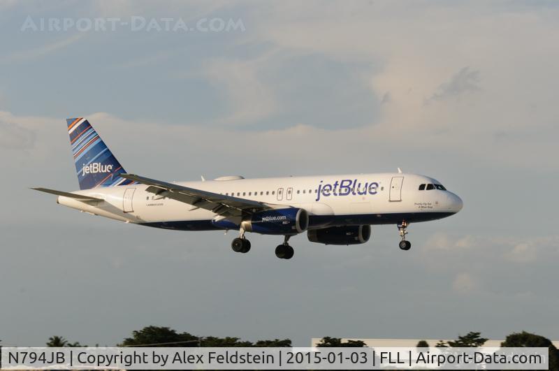 N794JB, 2011 Airbus A320-232 C/N 4904, Ft. Lauderdale