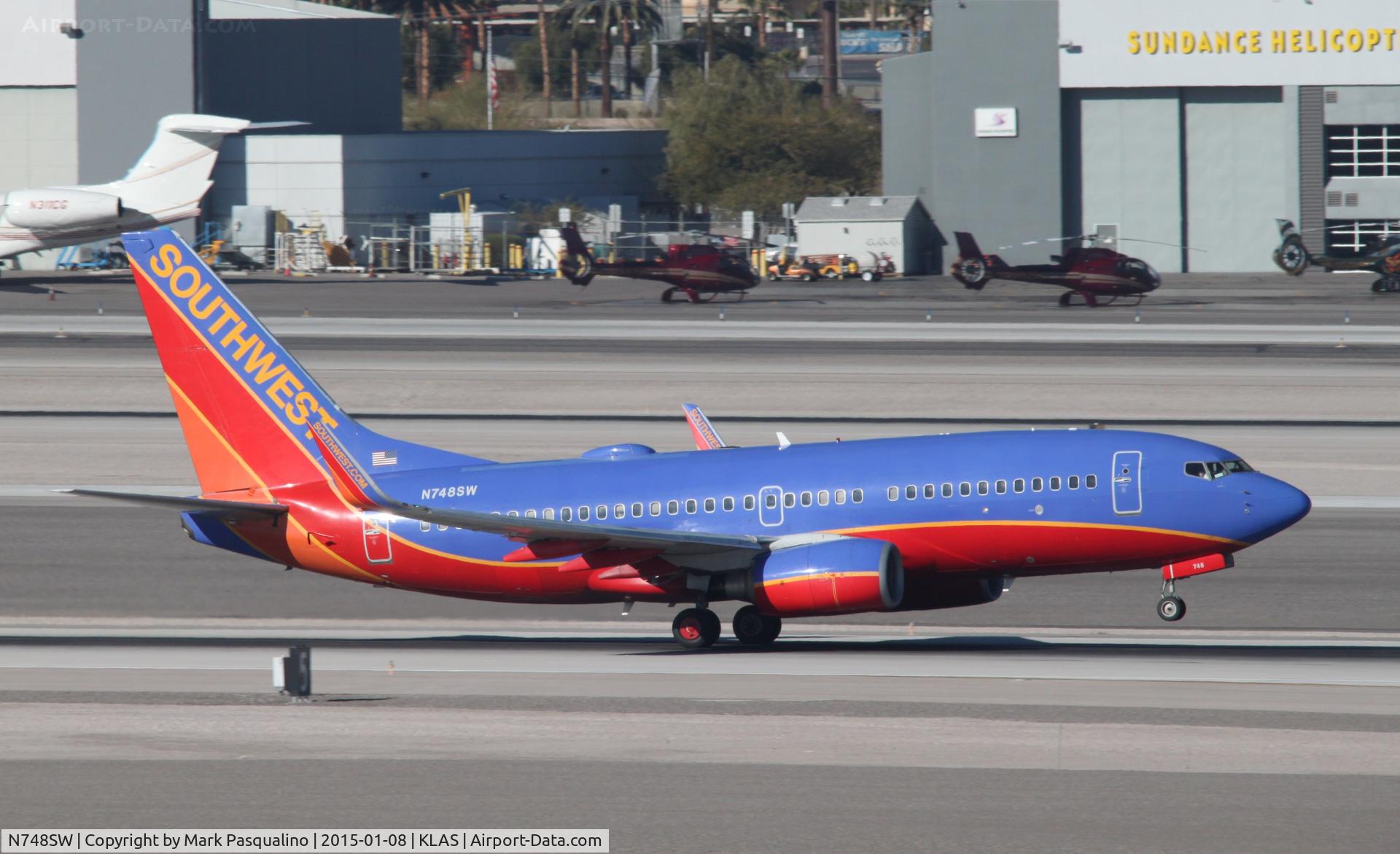 N748SW, 1999 Boeing 737-7H4 C/N 29800, Boeing 737-700