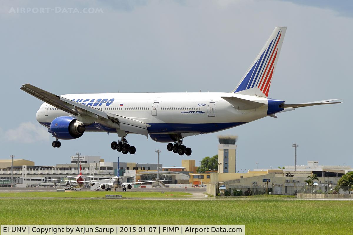 EI-UNV, 1999 Boeing 777-222/ER C/N 28714, Morning arrival of seasonal flight UN889 from Vnukovo over rwy 14 at Plaisance.