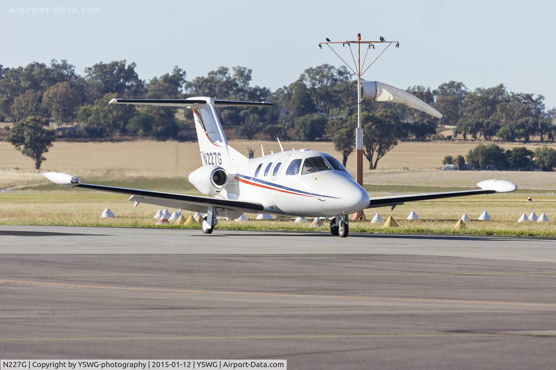 N227G, 2008 Eclipse Aviation Corp EA500 C/N 000124, Aircraft Guaranty Corporation Trustee (N227G) Eclipse 500 taxiing at Wagga Wagga Airport.
