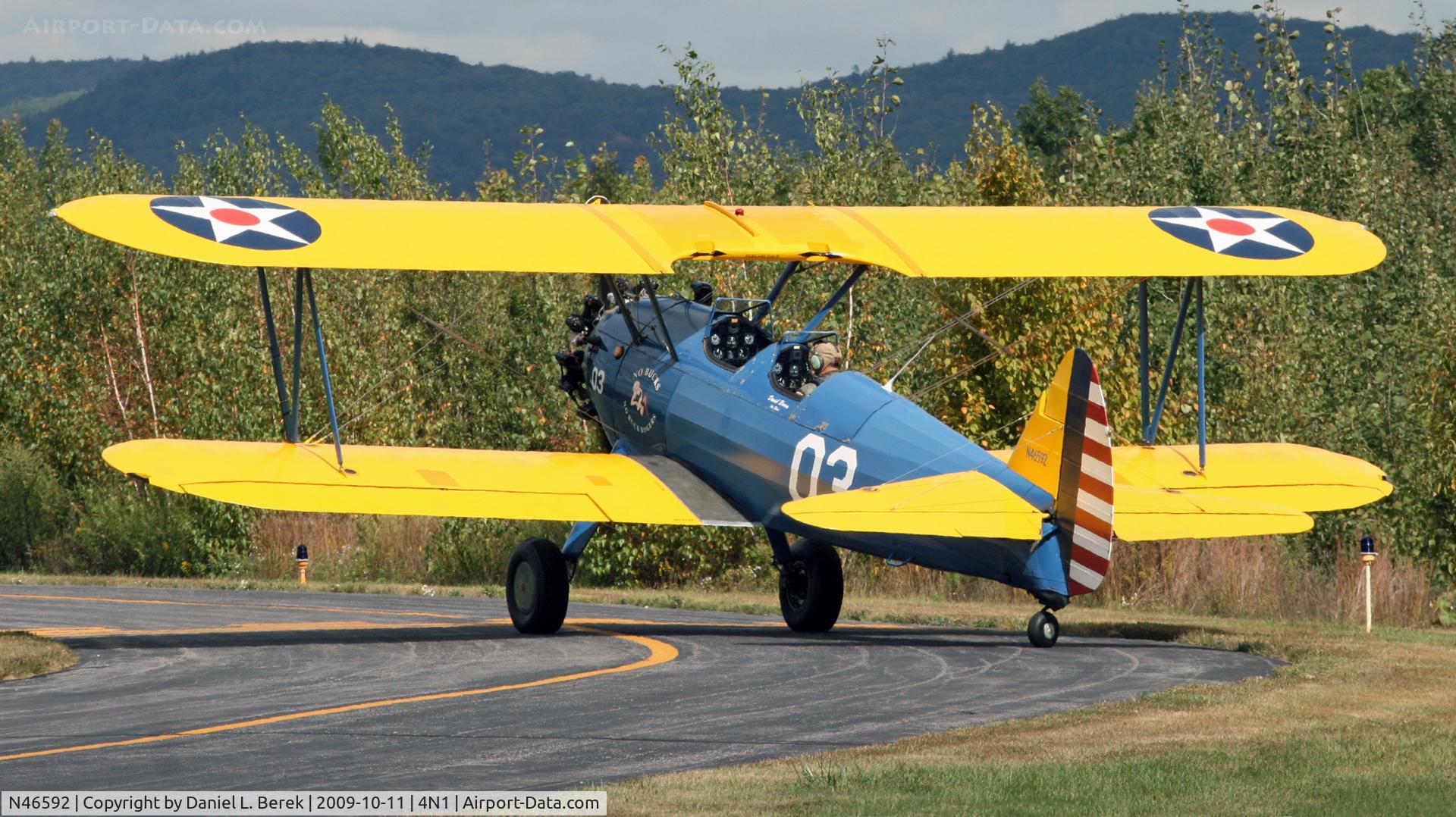 N46592, 1941 Boeing A75N1(PT17) C/N 75-2759, A lovely Virginia-based Stearman taxies for take-off - and to show off.